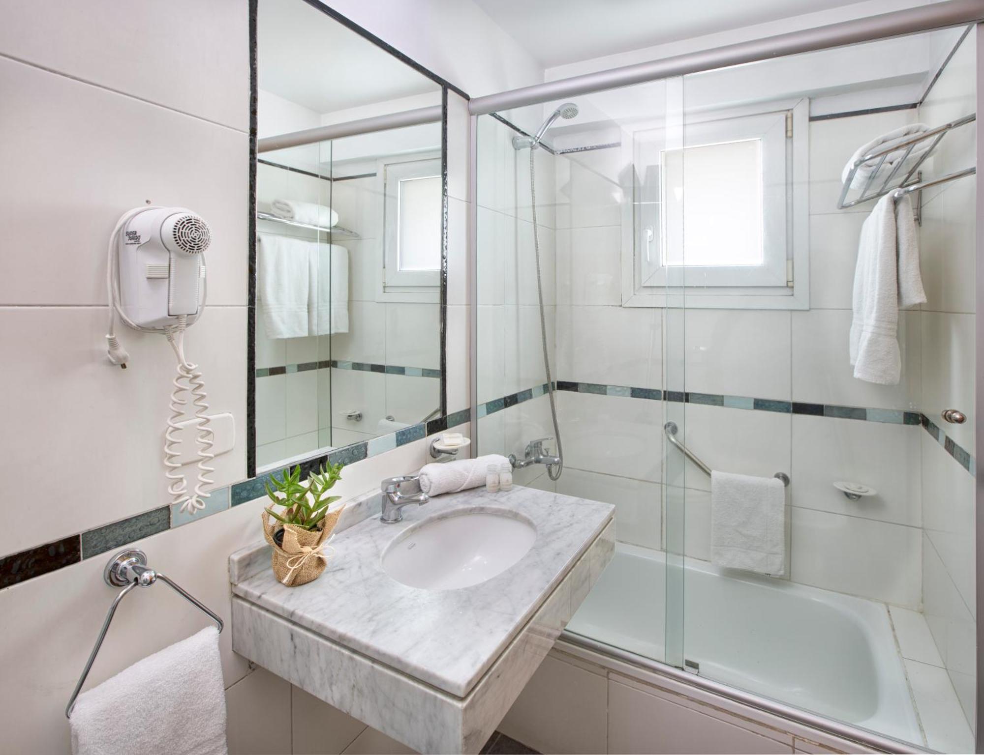 Embajador Hotel Buenos Aires Dış mekan fotoğraf