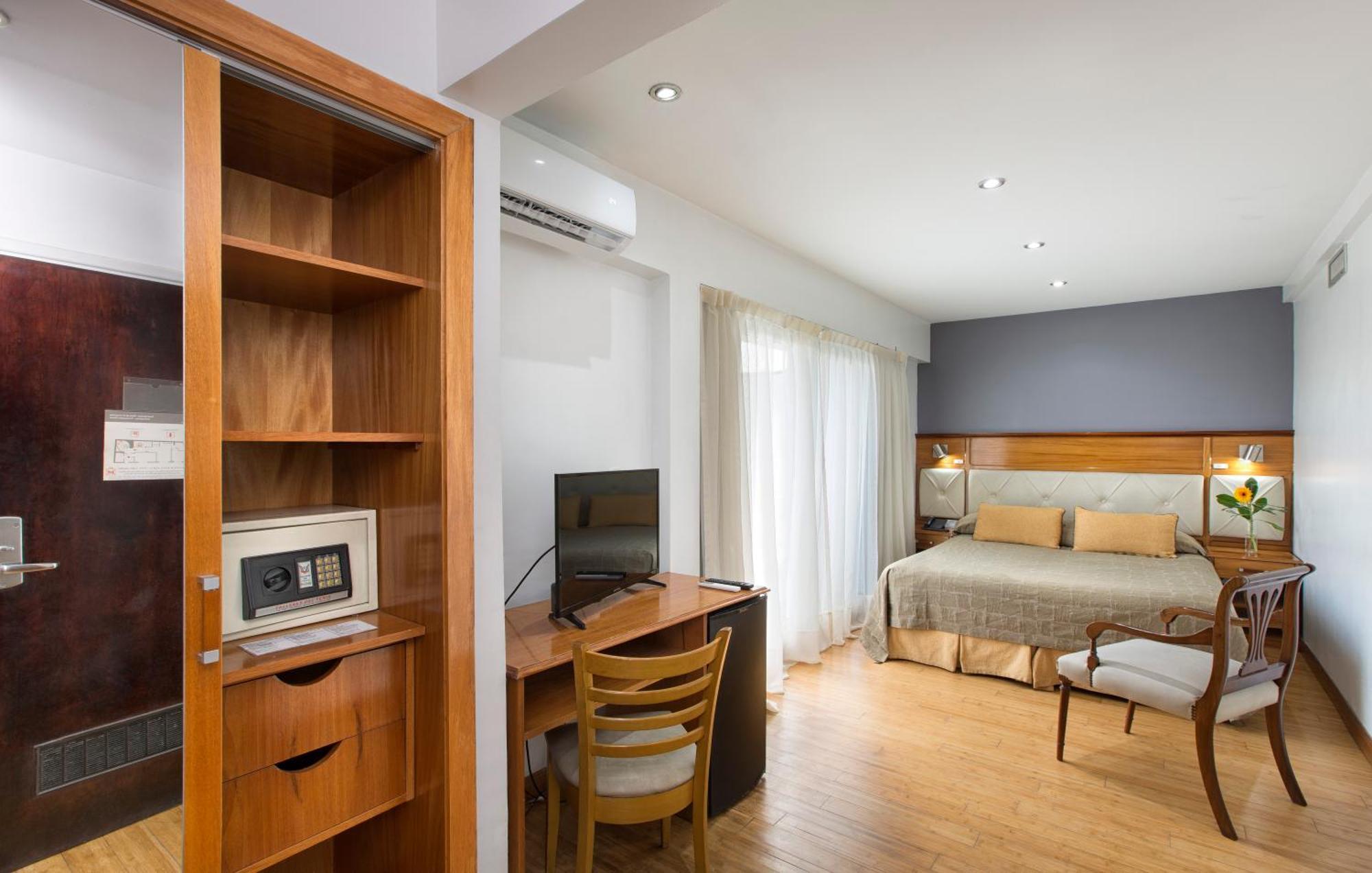 Embajador Hotel Buenos Aires Dış mekan fotoğraf